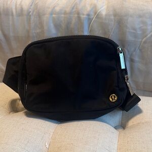 lululemon black and gold belt bag